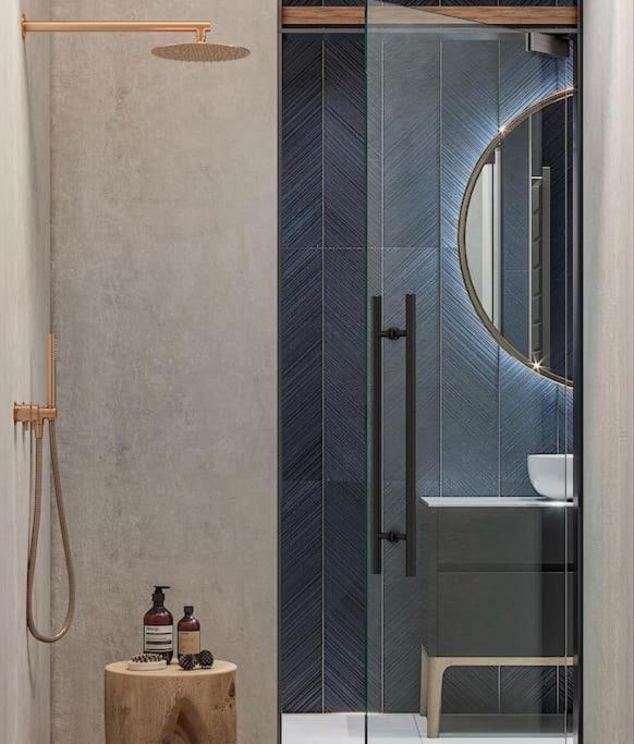 Remarkable Apartment Tirana Bagian luar foto