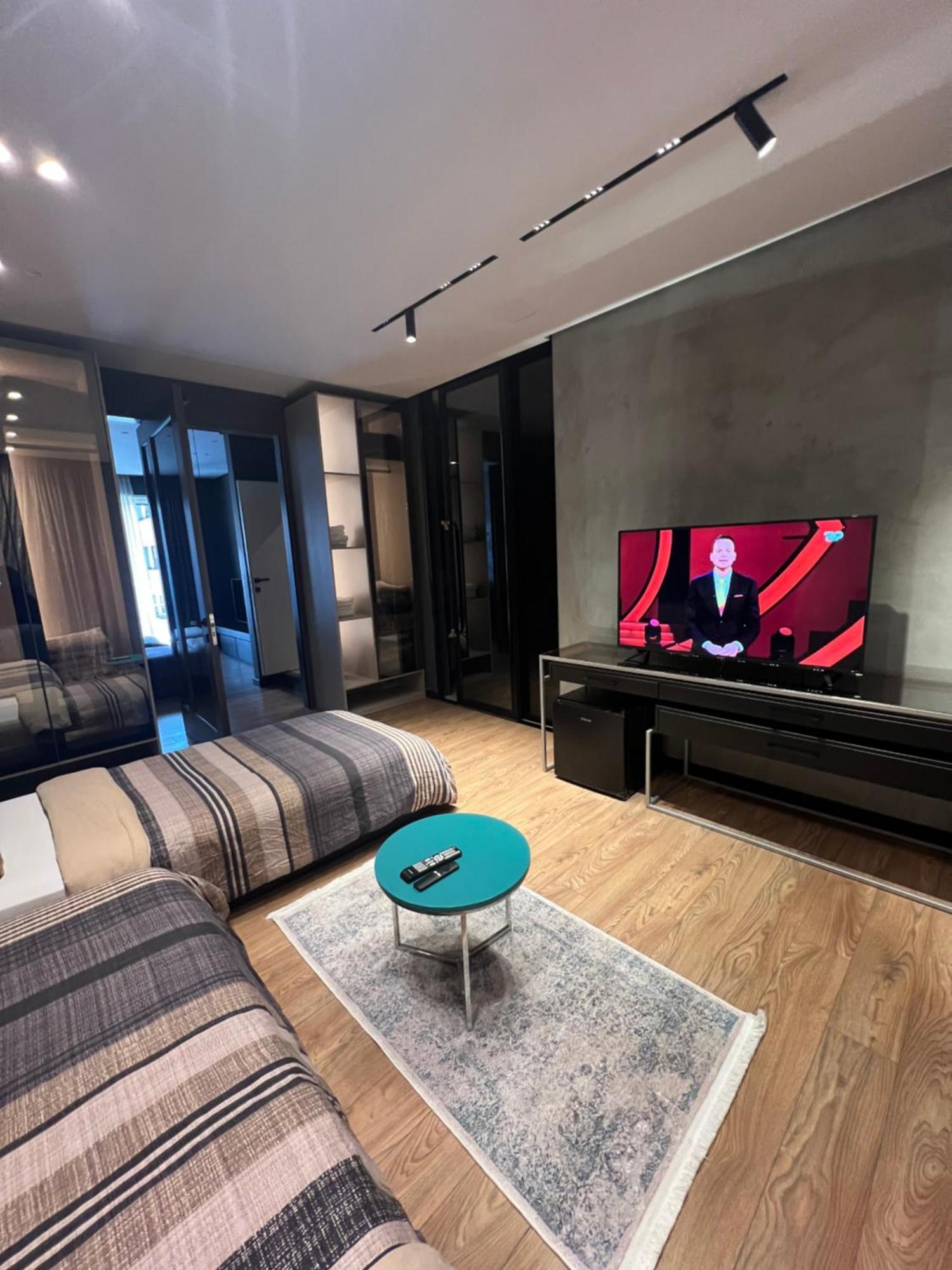 Remarkable Apartment Tirana Bagian luar foto